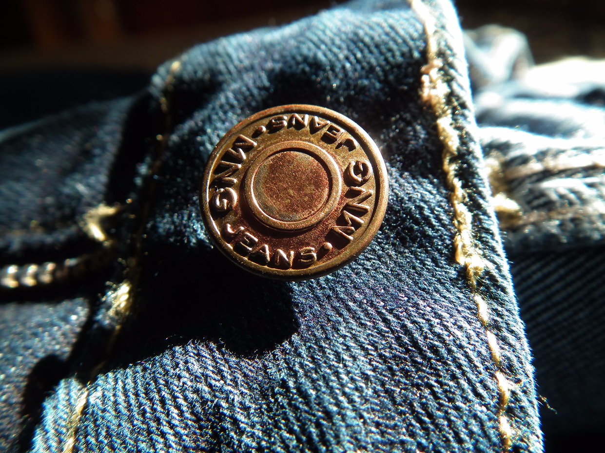 Blue Jeans Button