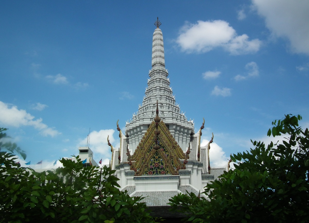 Grand White Temple